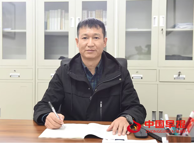 1739671436179362.png 5张陈校长.png