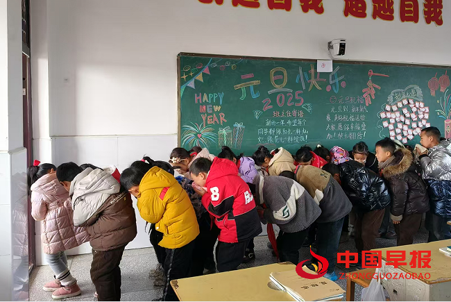 1740547281875679.png 2.png