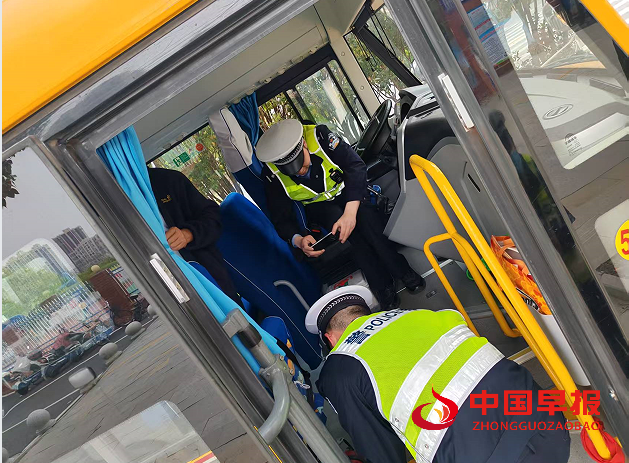 1743144234143359.png EA96F2070A133E30DEF97A9169A7E093.png