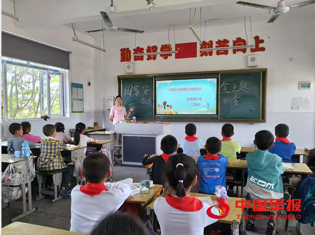 1744687725769827.png 2.png