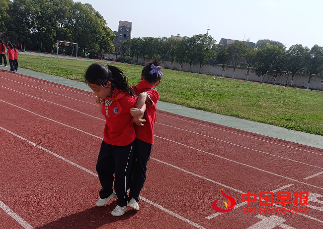 1745647731193165.png 08背夹球.png