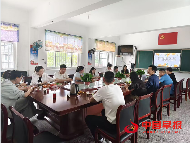 1745994961114048.png 1.png