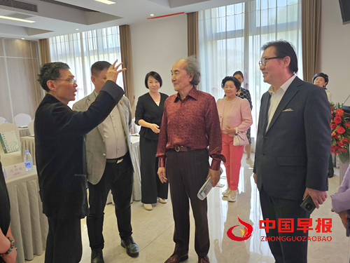 文艺力量擎起时代担当!香港特别行政区文学艺术界联合会启幕“一国两制”纪念馆新征程(图4) 文艺力量擎起时代担当!香港特别行政区文学艺术界联合会启幕“一国两制”纪念馆新征程(图4)