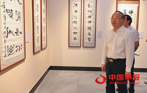 安庆市委书记张祥安调研假日经济和旅游安全工作(图3) 安庆市委书记张祥安调研假日经济和旅游安全工作(图3)