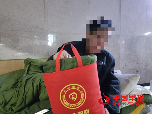 天心望城两地联动 助失联20年流浪老人安家(图1) 天心望城两地联动 助失联20年流浪老人安家(图1)