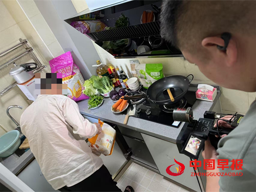 天心望城两地联动 助失联20年流浪老人安家(图3) 天心望城两地联动 助失联20年流浪老人安家(图3)