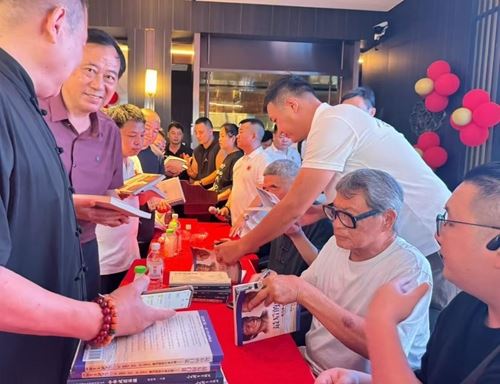 巜最后的门徒:我与李小龙回忆录》新书发布会(图4) 巜最后的门徒:我与李小龙回忆录》新书发布会(图4)