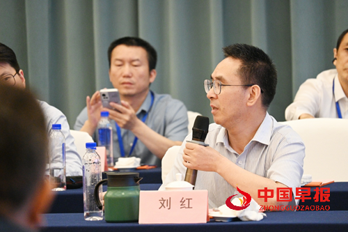 跨界融合启新章:上海前沿新能源电源技术研究院理事会扩大会议暨香港文联授牌仪式举行(图4) 跨界融合启新章:上海前沿新能源电源技术研究院理事会扩大会议暨香港文联授牌仪式举行(图4)