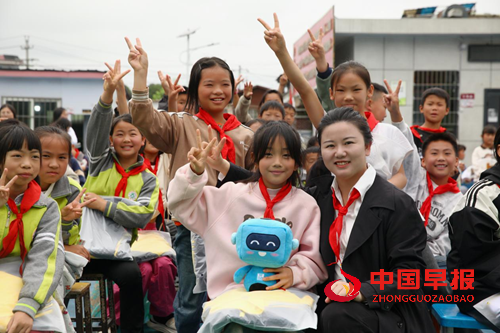 九年筑梦,情暖六一 —— 中建四局一公司西南分公司六一关爱助学活动温暖延续(图3) 九年筑梦,情暖六一 —— 中建四局一公司西南分公司六一关爱助学活动温暖延续(图3)