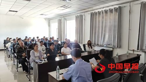 大庆市基层普民法切民意贴民心(图1) 大庆市基层普民法切民意贴民心(图1)