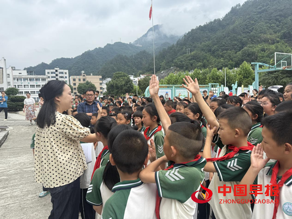 夏日防溺水，安全伴我行——秭归县九畹溪镇周坪小学开展防溺水安全教育活动(图1)