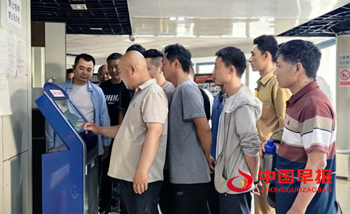 助力职业教育与城市发展深度融合——安徽省市长协会为重点单位授牌(图5)