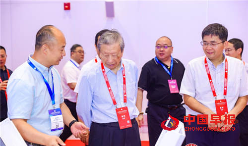 中国灾害防御协会森林草原火灾风险管理分会亮相2025国际无人机应用及防控大会(图5) 中国灾害防御协会森林草原火灾风险管理分会亮相2025国际无人机应用及防控大会(图5)