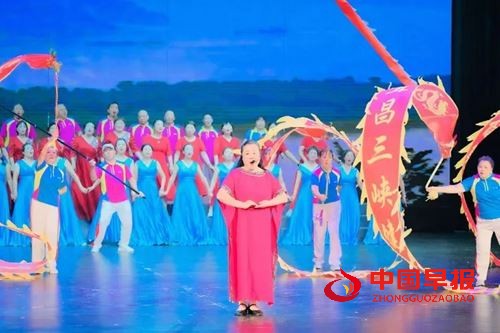 宜昌龙狮专委会赴厦参赛载誉归来, 多项大奖彰显实力与风采(图2) 宜昌龙狮专委会赴厦参赛载誉归来, 多项大奖彰显实力与风采(图2)