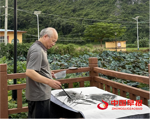 美育微光点亮乡村:艺术公益基地在广西覃签屯揭牌,助力留守儿童描绘人生彩虹(图6) 美育微光点亮乡村:艺术公益基地在广西覃签屯揭牌,助力留守儿童描绘人生彩虹(图6)