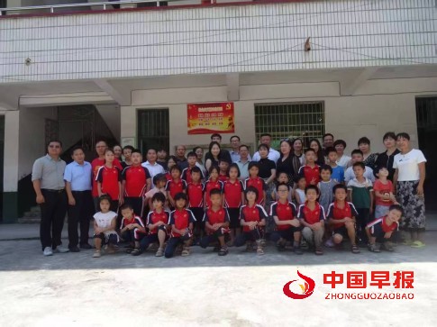 1756897526460800.jpg 8888.jpg