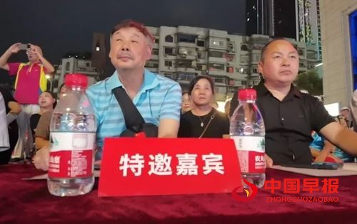 “铭记历史,珍爱和平”宜昌万达公益文艺演出圆满落幕(图11) “铭记历史,珍爱和平”宜昌万达公益文艺演出圆满落幕(图11)
