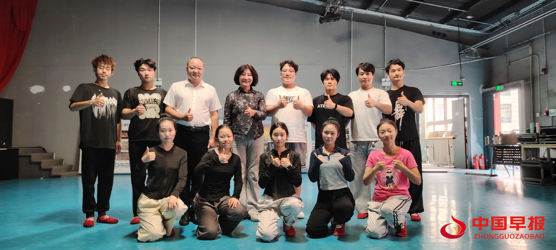 1758108458102218.jpg 5.jpg