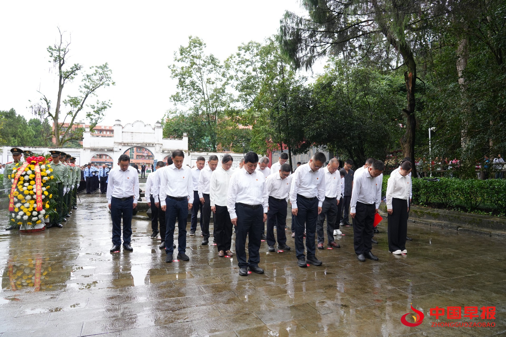 1759246942163526.jpg 1759246942163526.jpg