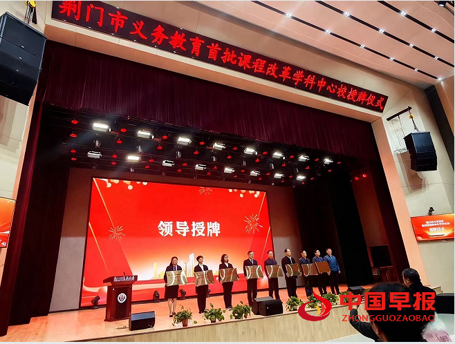 1763372121212213.png 1.png